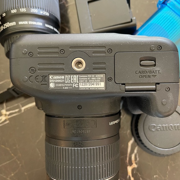 Cannon Rebel T6 - Picture 9 of 10